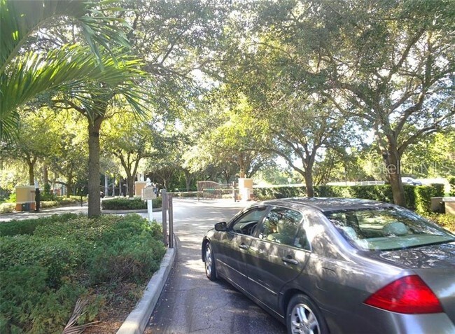 Building Photo - 4102 Central Sarasota Pkwy