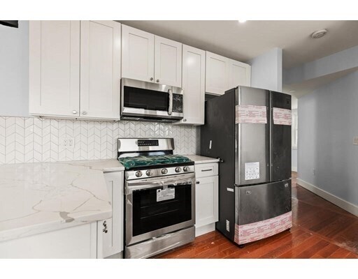 Foto del edificio - 1008 Winthrop Ave