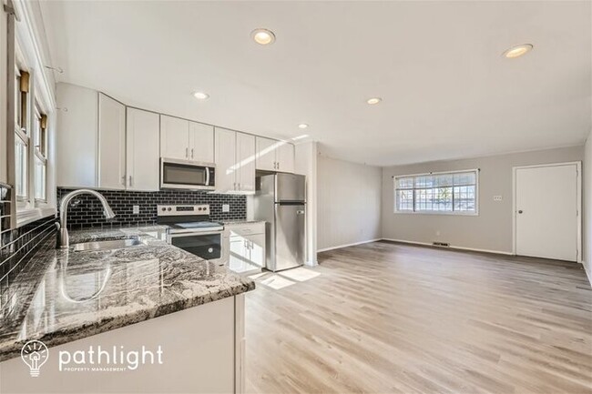 Foto del edificio - 1161 Ridge Drive, Pasadena, MD, 21122
