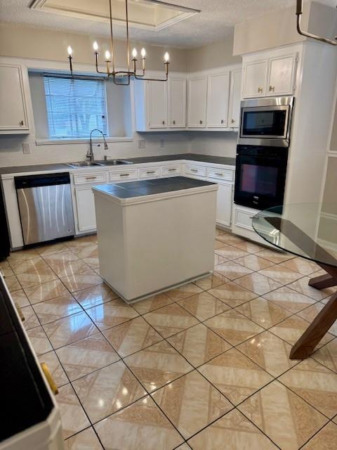 Foto del edificio - 7907 Midland Forest Dr