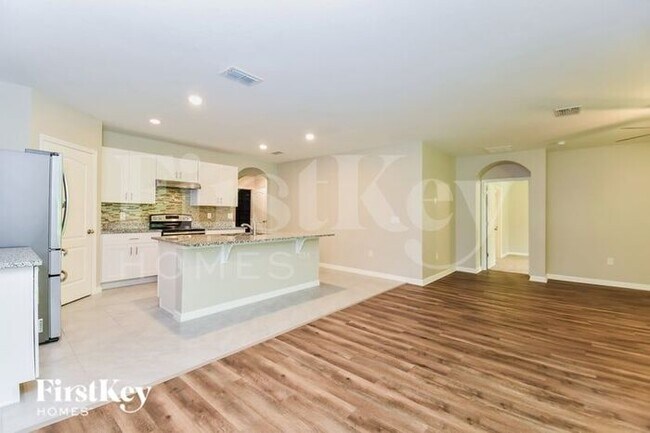 Foto del edificio - 4408 Lumberdale Rd.