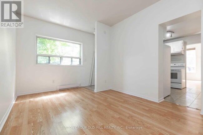 Building Photo - 133 Dunn Ave