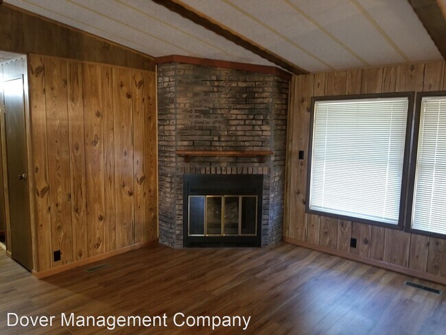 Building Photo - 3 br, 1 bath House - 319 S. Hall Street