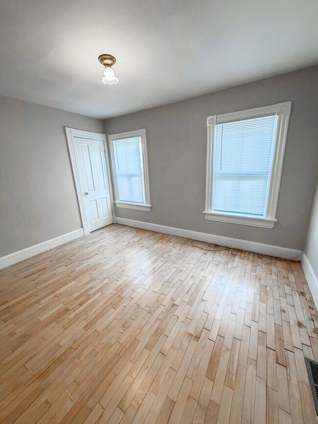 Foto del edificio - 405 West Ave S