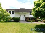 Primary Photo - Amazing 3 Bedroom home with large maintain...