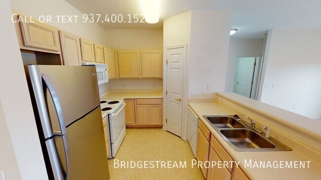 Building Photo - Beautiful 2 bedroom, 2 full bath condo wit...