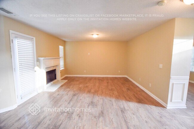 Building Photo - 678 Assolas Ct