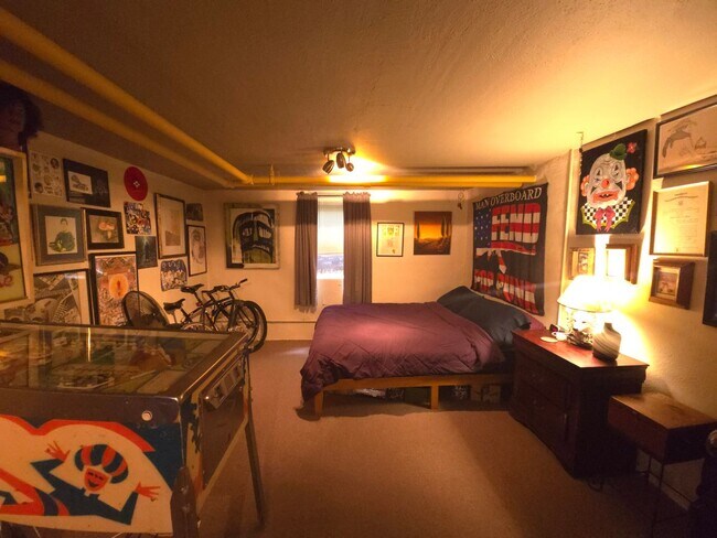 Building Photo - 440-442 Clarkson
