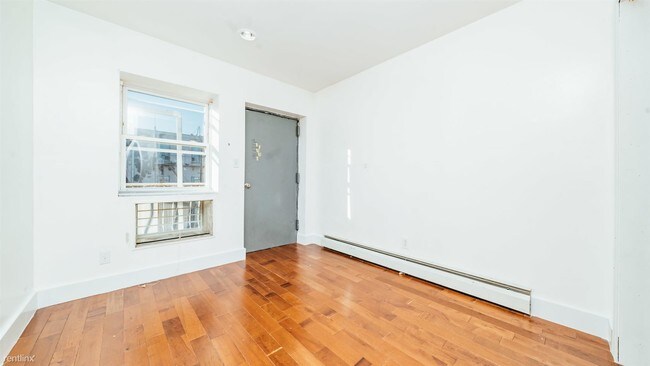 Foto del edificio - 1351 Decatur St