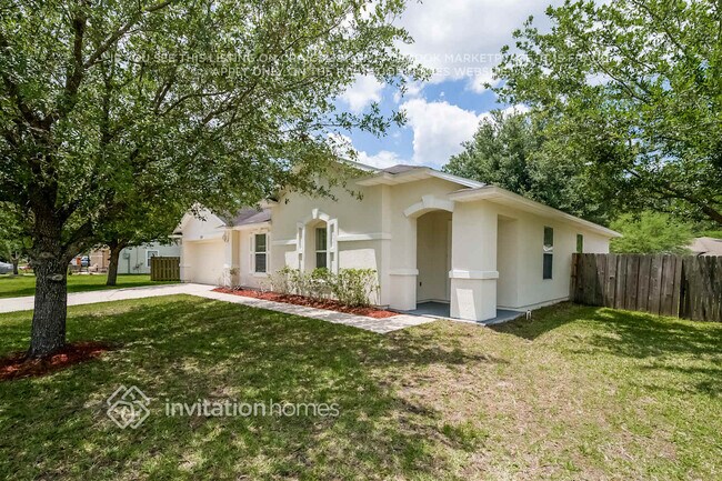 Building Photo - 7102 Beekman Lake Dr
