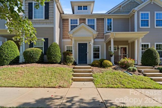 Foto principal - 15270 Crossing Gate Dr