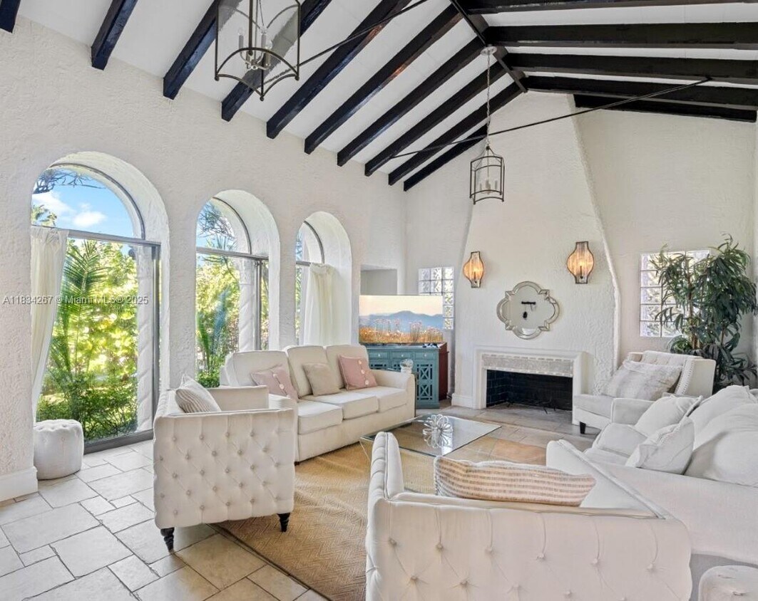 Foto principal - 1134 Harrison St