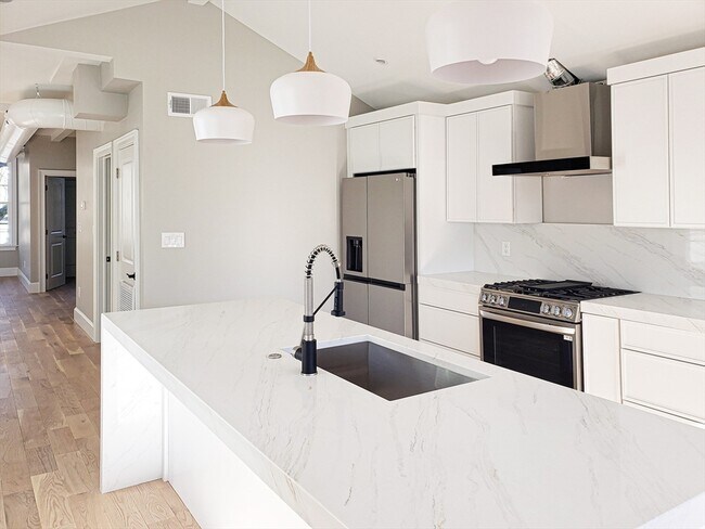 Foto del edificio - 97 Trenton St