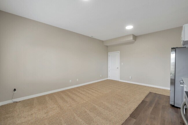 Foto del edificio - 8961 N Cottage Cyn Dr