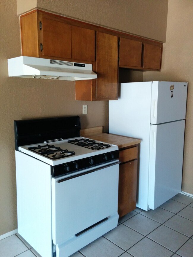 Foto del edificio - 1626 Rick Rhodes Dr