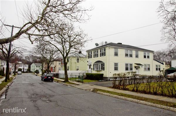 Building Photo - 7 Meadowbank Ave
