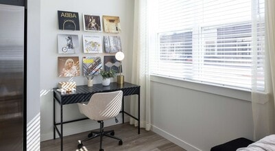 Building Photo - 1505 Oliver St