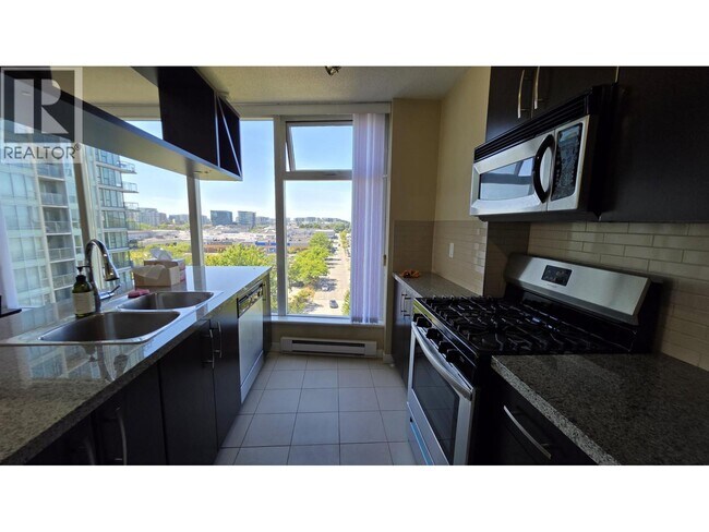 Photo du bâtiment - 5068 Kwantlen St