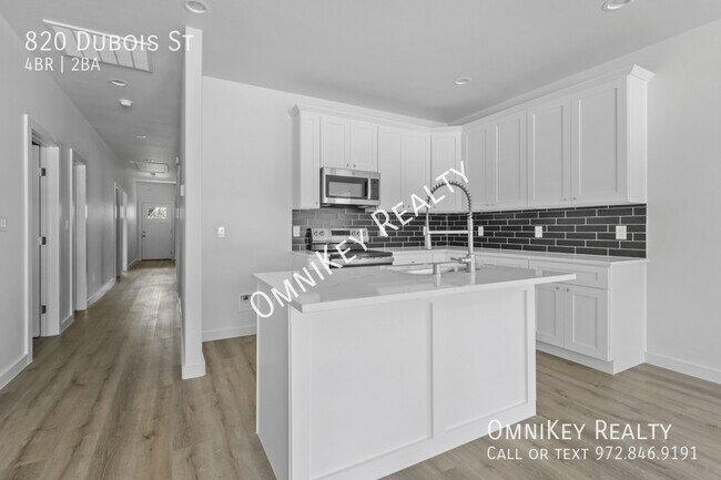 Foto del edificio - 820 Dubois St