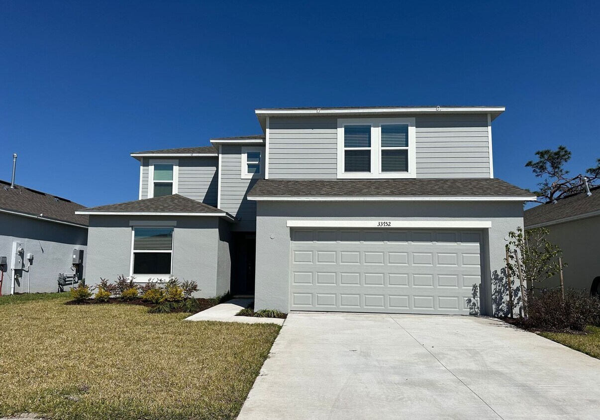 Foto principal - BRAND NEW 5 Bed, 3 Bath home in Liberty Pr...