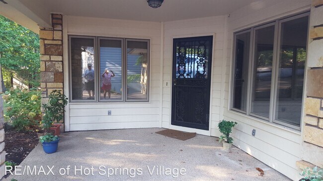 Building Photo - 3 br, 3 bath House - 52 Rubi Circle