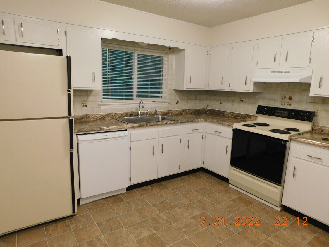 679 Cauthen Way, Signal Mountain, TN 37377 Townhome Rentals in Signal