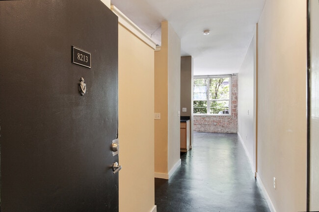 Photo - 800 Peachtree St NE Apartment