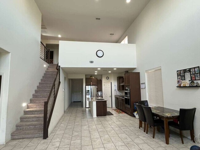 Foto del edificio - Gorgeous 4 Bed 3.5 Bath Peoria home with EV charging