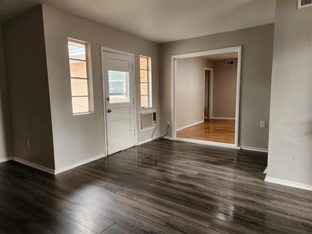 Building Photo - 1823 Fuller Dr