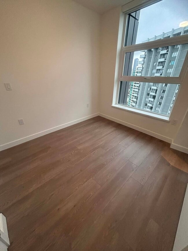 Building Photo - 5685 Halley Ave