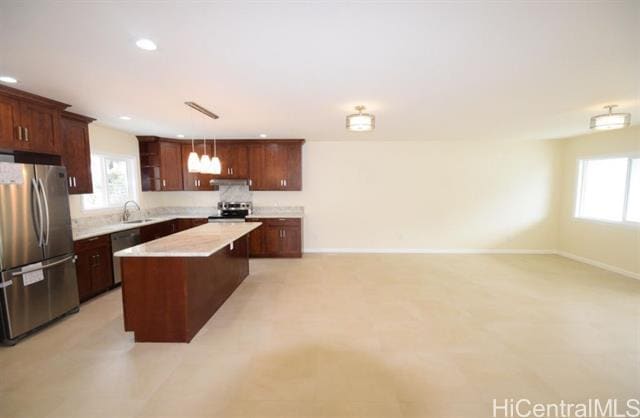 Building Photo - 2117 Palolo Ave