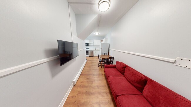 Foto del edificio - 56 Hillside Pl