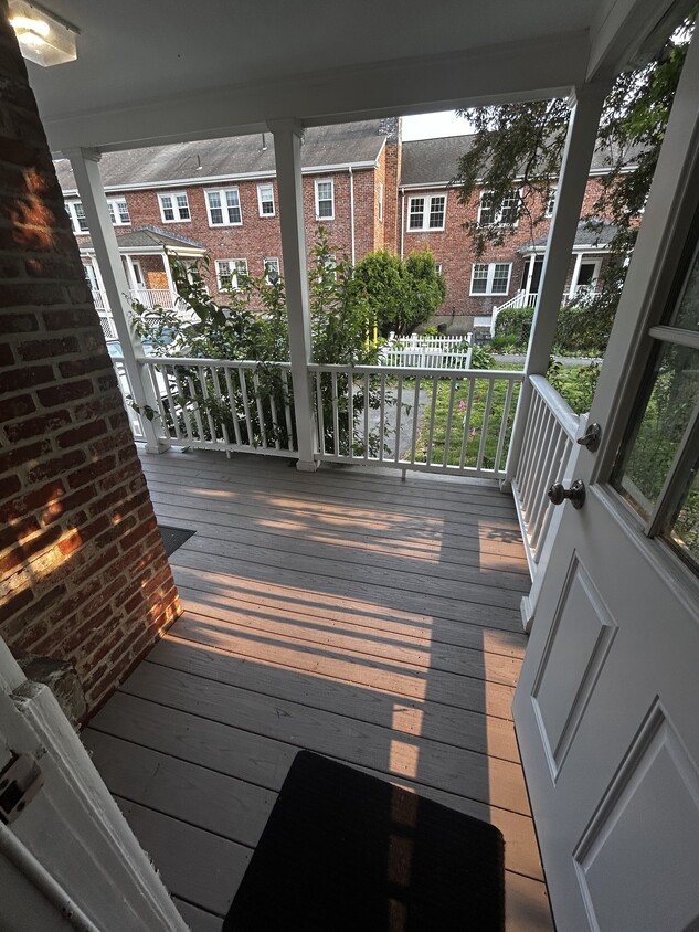 Shared Porch Overlooking Garden - 100 Boylston St