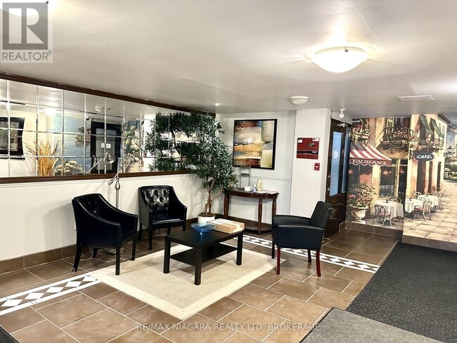 Photo du bâtiment - 7 Riverview Blvd