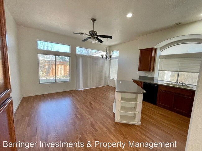 Building Photo - 3 br, 2 bath House - 1825 Lone Fox Ct