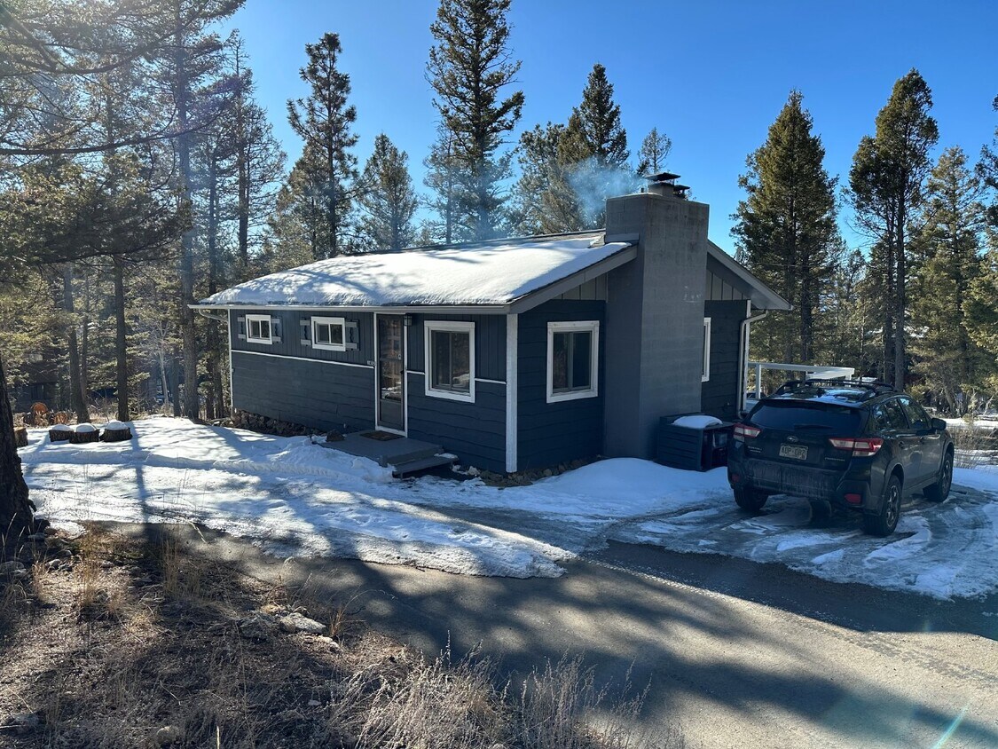 Primary Photo - Charming House in Conifer!!