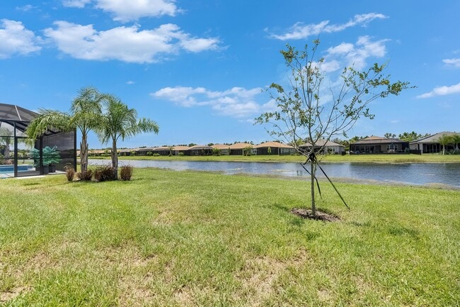 Foto del edificio - 4915 Sienna Isles Ave