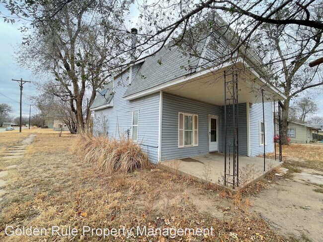Foto del edificio - 5 br, 2 bath House - 301 N Burr