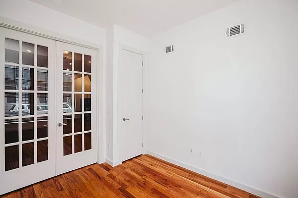 Building Photo - 330 Harman St
