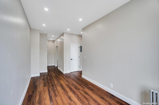 Foto del edificio - 1928 Schenectady Ave