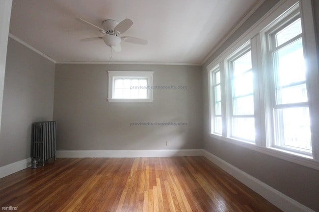 Building Photo - 103 Hooker St