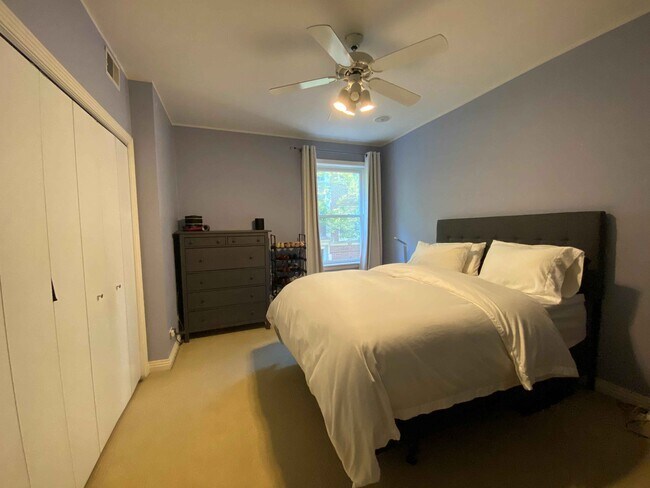 Bedroom 1 - 5111 N Kenmore Ave