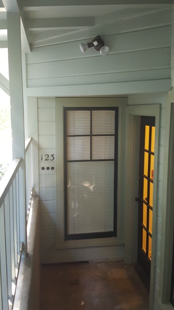 Foto del edificio - 512 W 3rd St