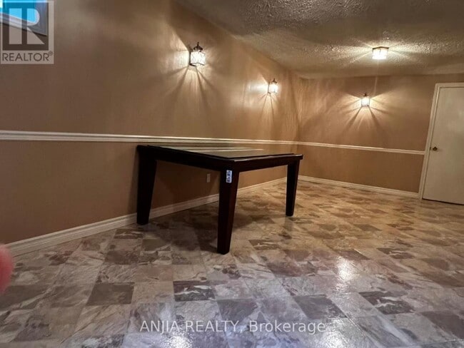 Building Photo - 1299 Shamir Crescent