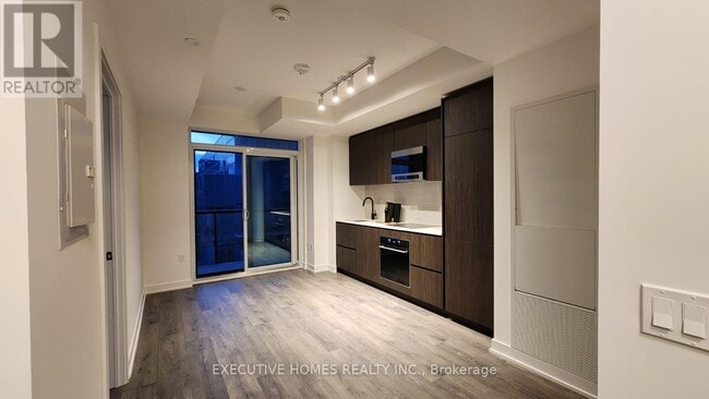 Building Photo - 127 Broadway Ave