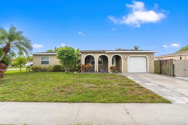 Photo - 4784 Alfresco St House