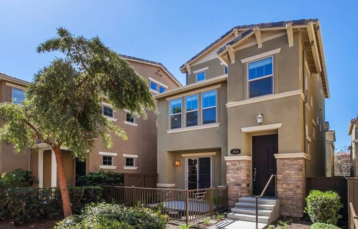 Foto principal - 1819 Lavender Ln