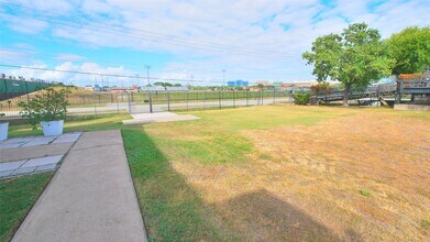 Building Photo - 781 Country Pl Dr