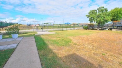 Building Photo - 781 Country Pl Dr