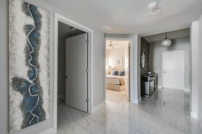 Foto del edificio - 2650 Lake Shore Dr